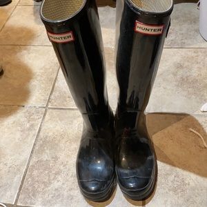 Shiny black Hunter rain boots